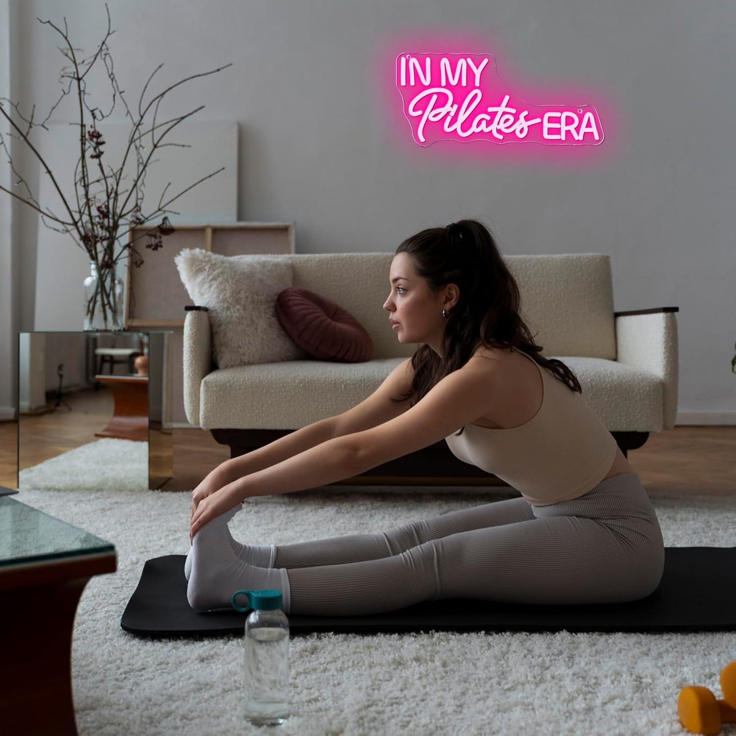 Letreiro Neon 'In My Pilates E - Yoga Fitness Room avaliação e preço